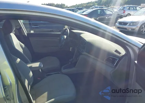 2017 Hyundai Elantra Se z USA, uszkodzony, nr VIN 5NPD74LF4HH063590